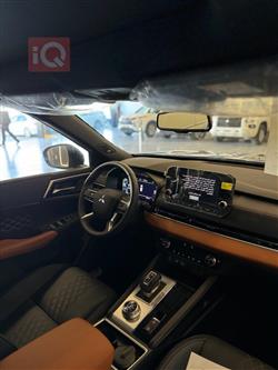 ميتسوبيشي اوتلاندر